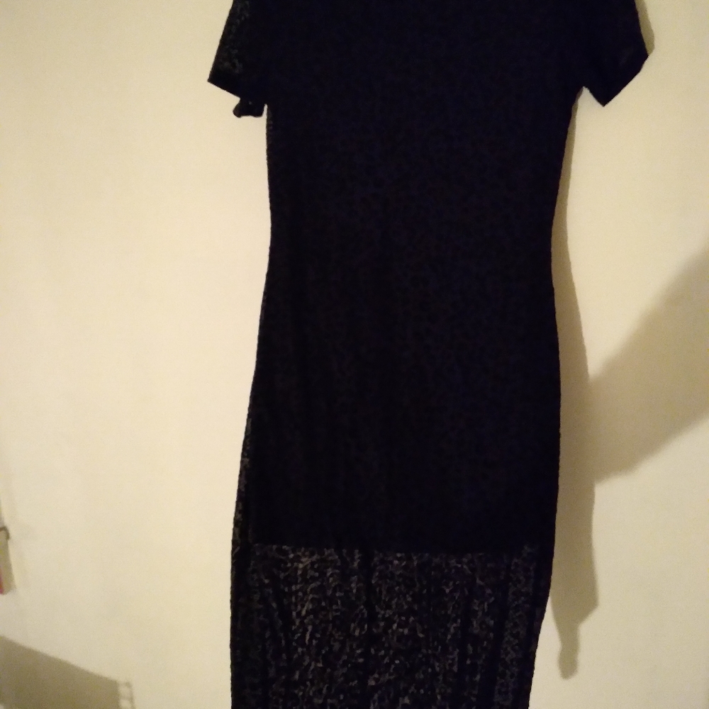 Dress - Picture 3 of 3